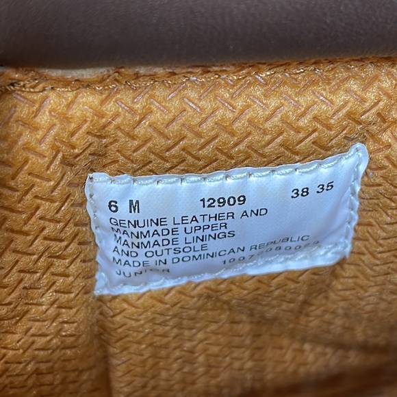 Woman’s Timberland boots - Picture 8 of 14